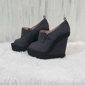 Authentic Christian Louboutin Deroba